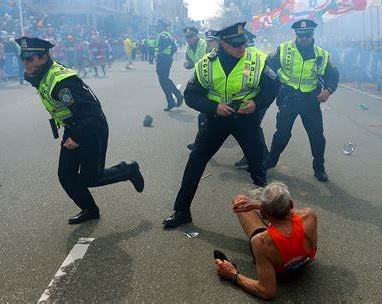 police reacting at Boston Marathon bombing